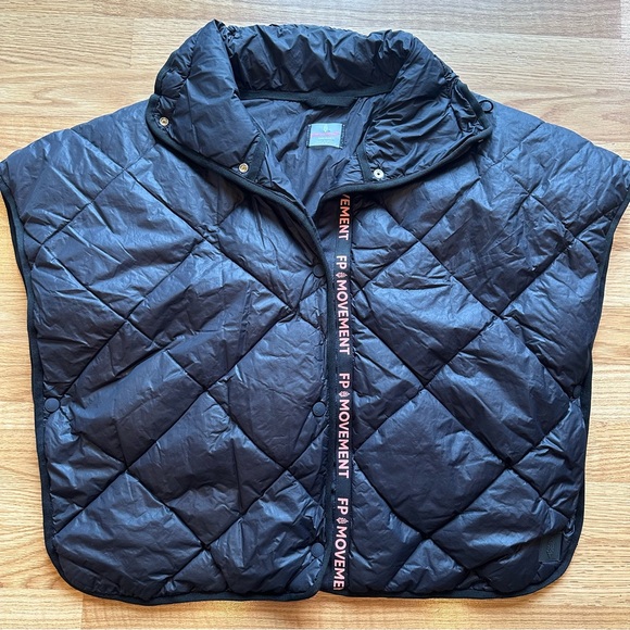 FP Movement by Free People Jackets & Blazers - Free People Movement chill out packable puffer poncho